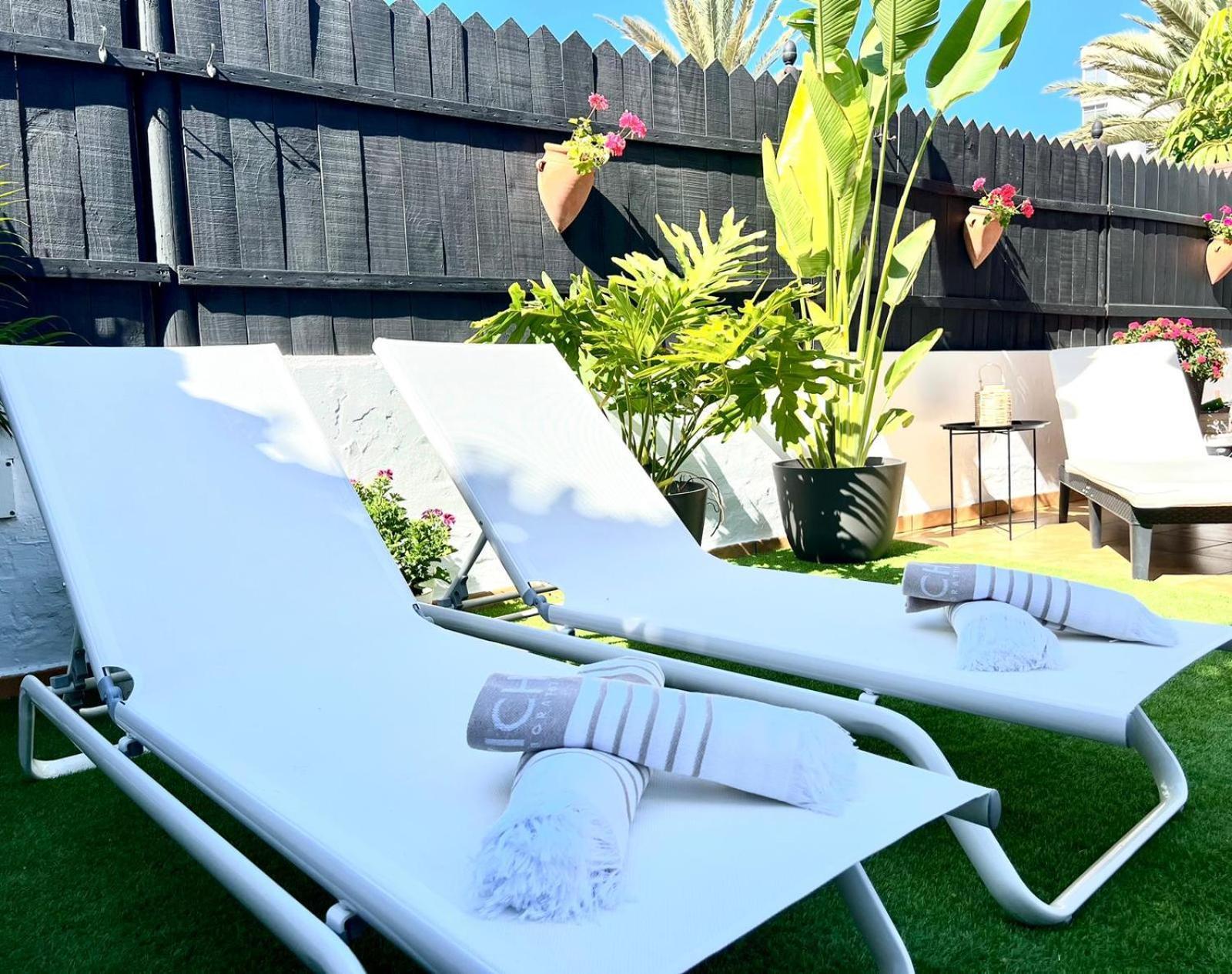 Oasis Beach Holiday Home With Jacuzzi Плайя-дель-Инглес Экстерьер фото